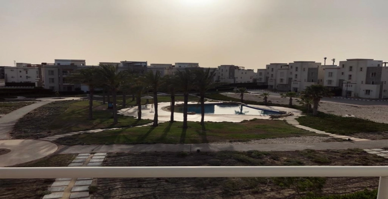 شاليه للايجار بقرية أمواج - الساحل الشمالي / A chalet is available for rent in Amwaj Village, North Coas