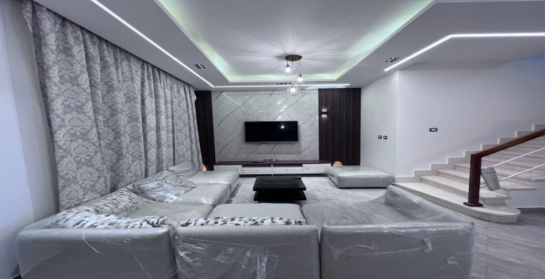 شاليه للايجار بقرية امواج - الساحل الشمالي / A chalet In Amawj Village - North Coast For Rent