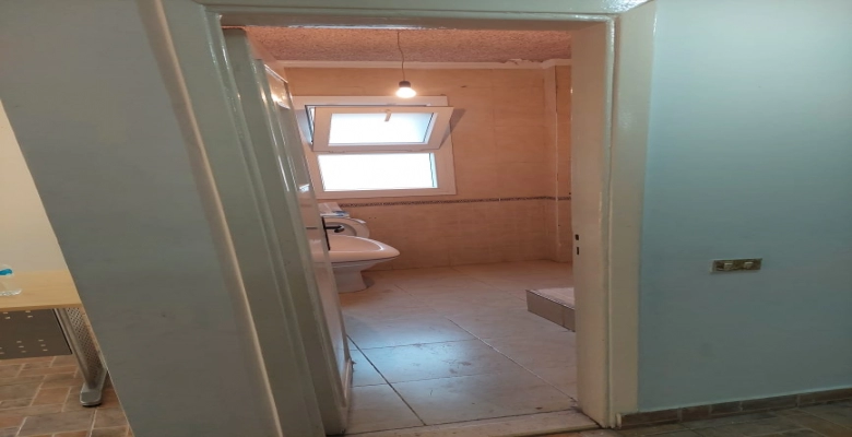 استديو للايجار في شارع شجرة الدر - الزمالك / A studio for rent on Shagarat al-Durr Street - Zamalek,