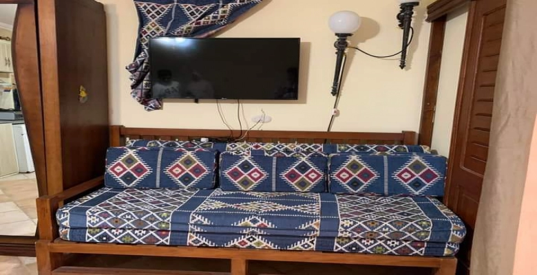 شاليه استديو للايجار في لازوردي باي - الساحل الشمالي /  A studio chalet is available for rent in Lazurde Bay, North Coast