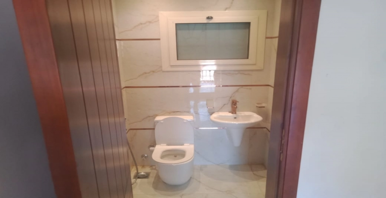 شقة للايجار في شارع أحمد مظهر - الزمالك / Apartment for rent on Ahmed Mazhar Street - Zamalek