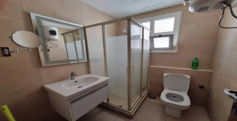 شاليه للايجارفي قرية امواج - الساحل الشمالي / Chalet for rent in Amwaj village - North Coast