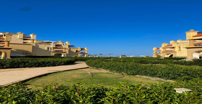 شاليه للايجار فى لازوردى باى  Chalet for rent in L'azurde Bay