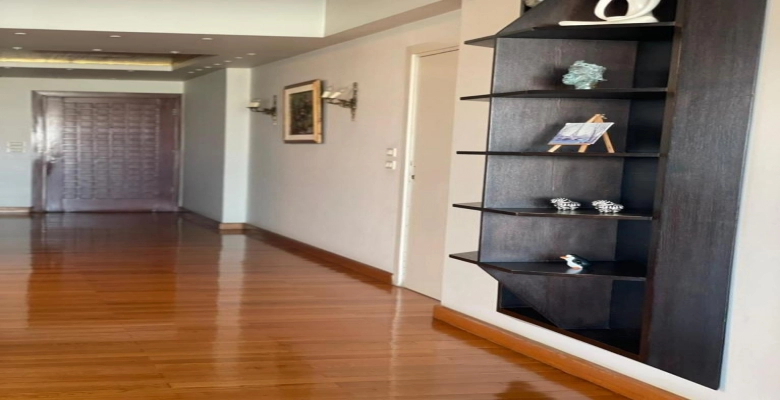 شقة للبيع في جاردن سيتي - شارع ابن كثير | Algomhoria