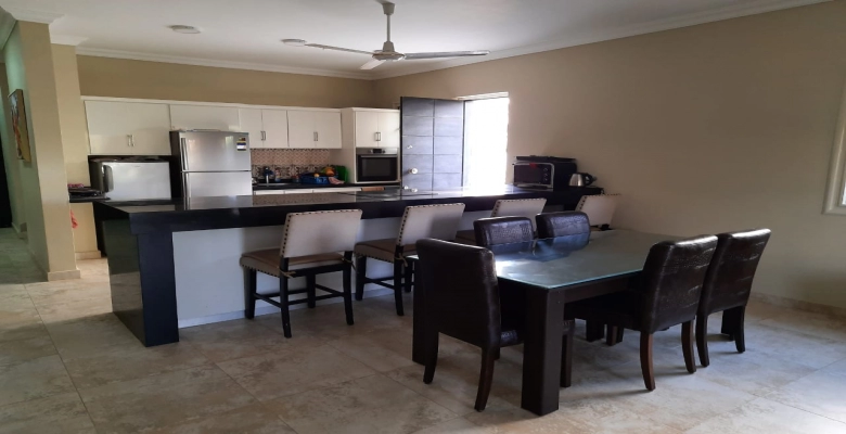 شاليه فاخر للايجار في هاسيندا باي الدور الارضي 3 غرف