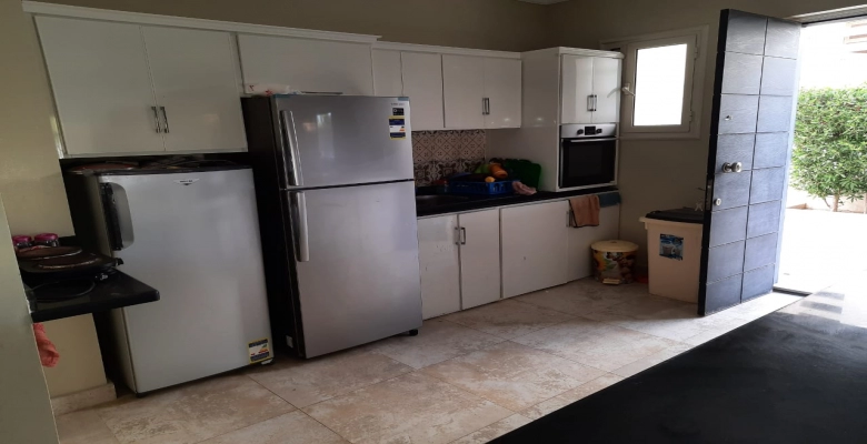 شاليه فاخر للايجار في هاسيندا باي الدور الارضي 3 غرف