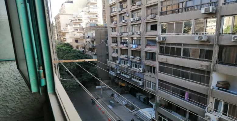 شقة للبيع في الدقي شارع هارون متفرع من ميدان المساحه 135 متر .Apartment for sale in Dokki