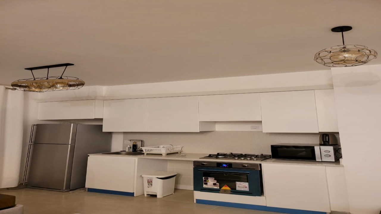 شالية 2 غ للايجار-- في جيريك (مراسي ) -- الساحل الشمالي