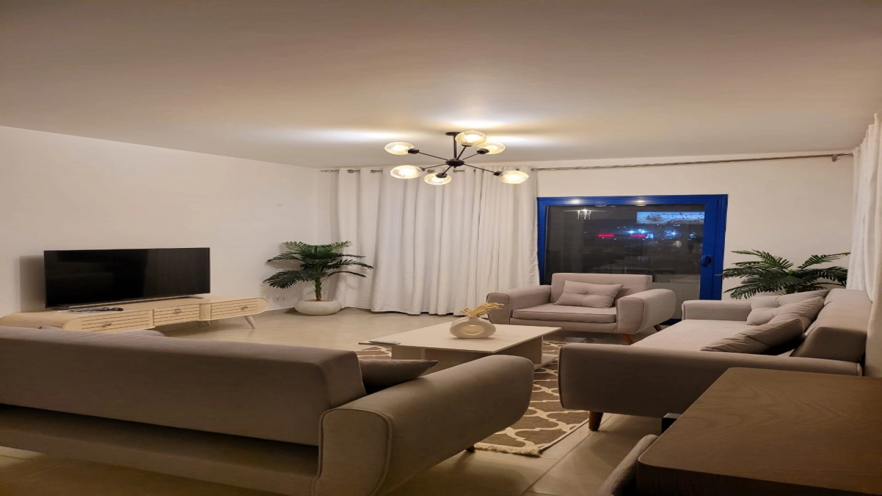 شالية 2 غ للايجار-- في جيريك (مراسي ) -- الساحل الشمالي