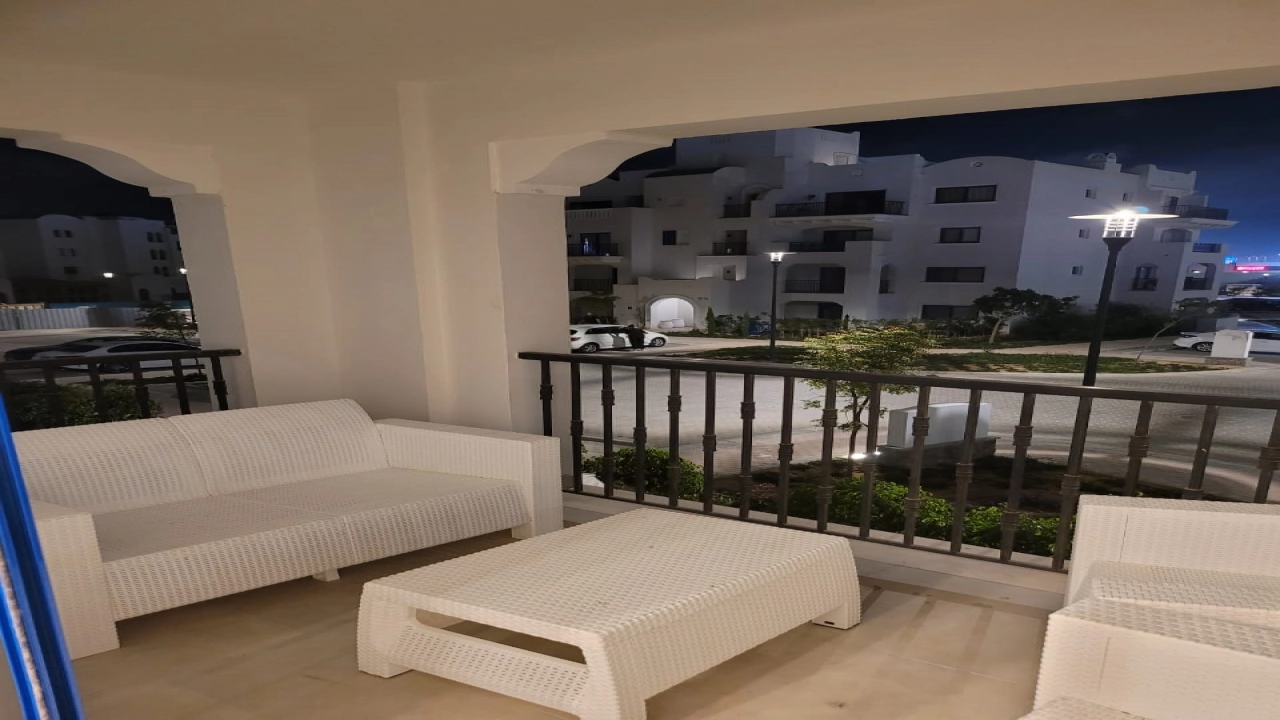 شالية 2 غ للايجار-- في جيريك (مراسي ) -- الساحل الشمالي