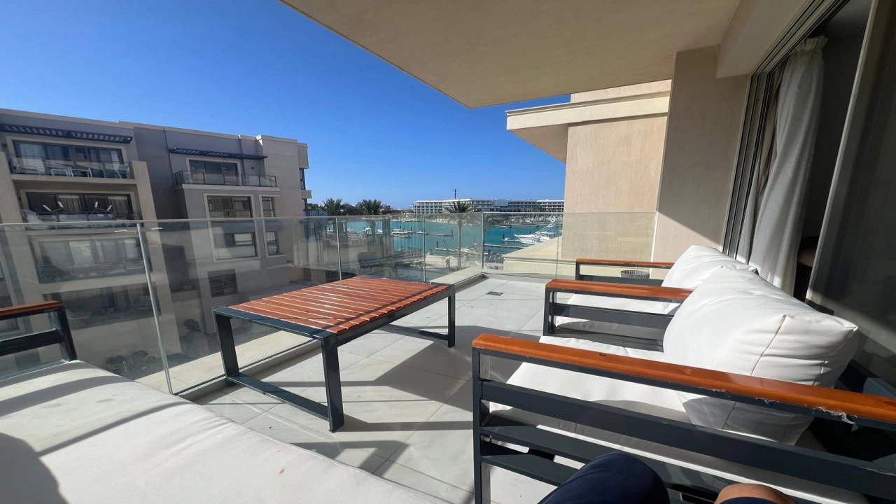 شاليه للايجار فى مراسي  مارينا الساحل الشمالي غرفتين