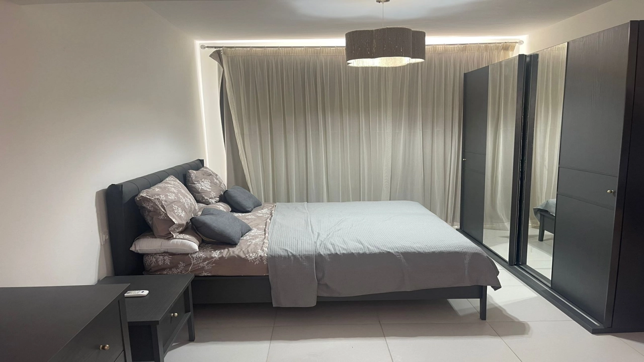 شاليه للايجار فى مراسي  مارينا الساحل الشمالي غرفتين