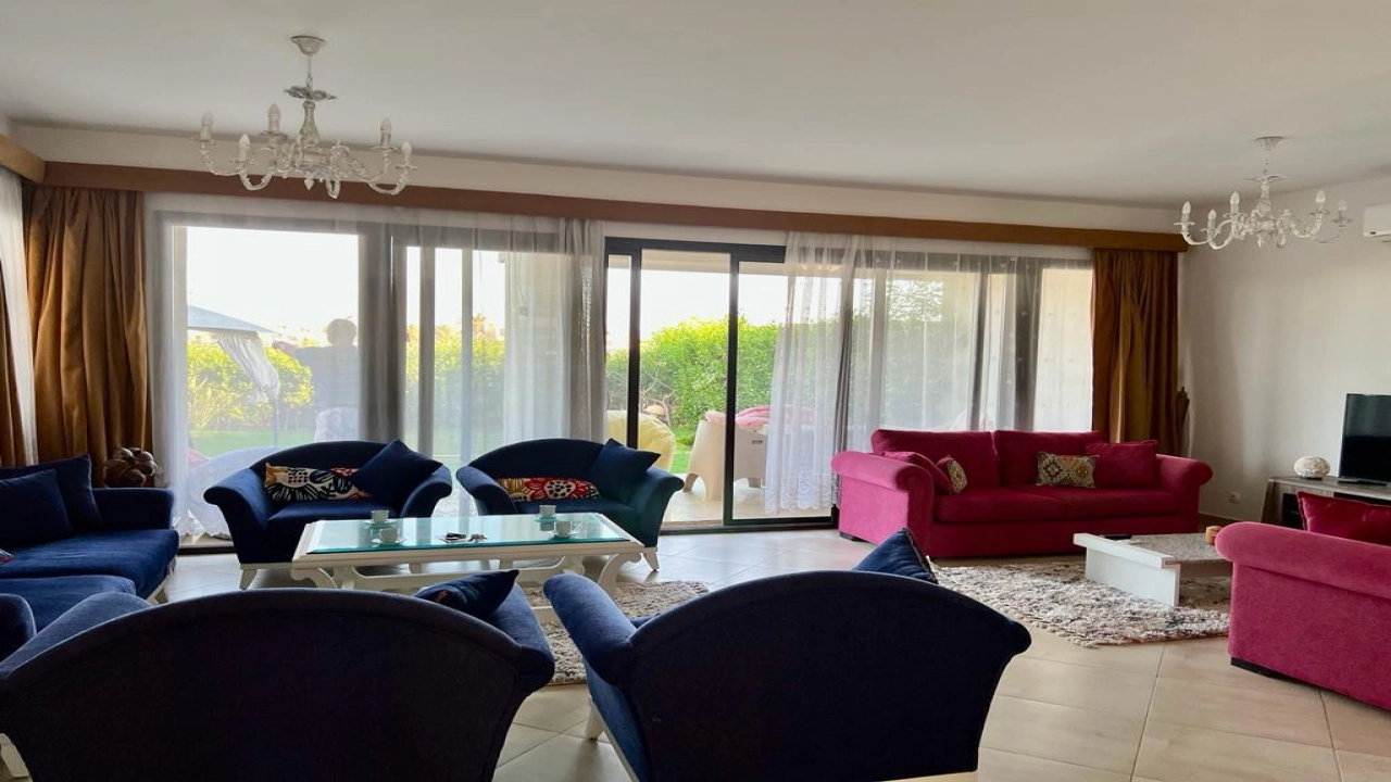 توينهاوس للايجار و البيع  - في الساحل الشمالي - بمراسي ( بلانكا )