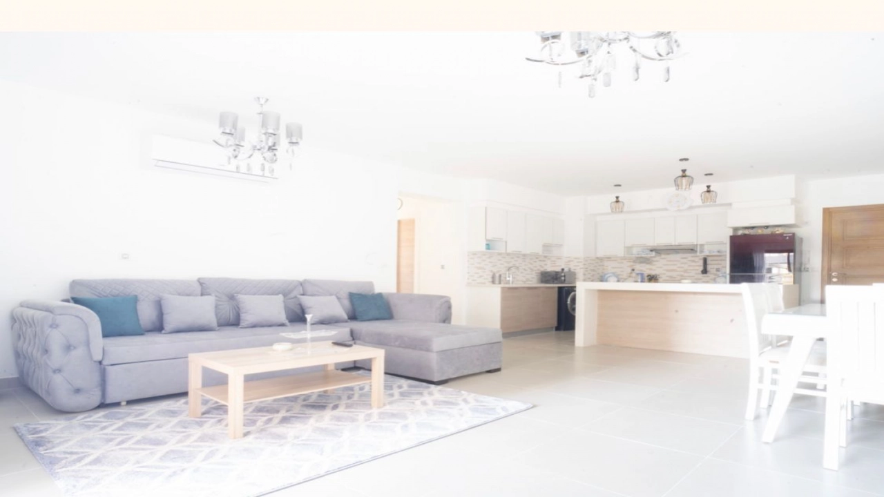 بنتهوس 2 غرفة للأيجار بالساحل الشمالي قرية مراسي