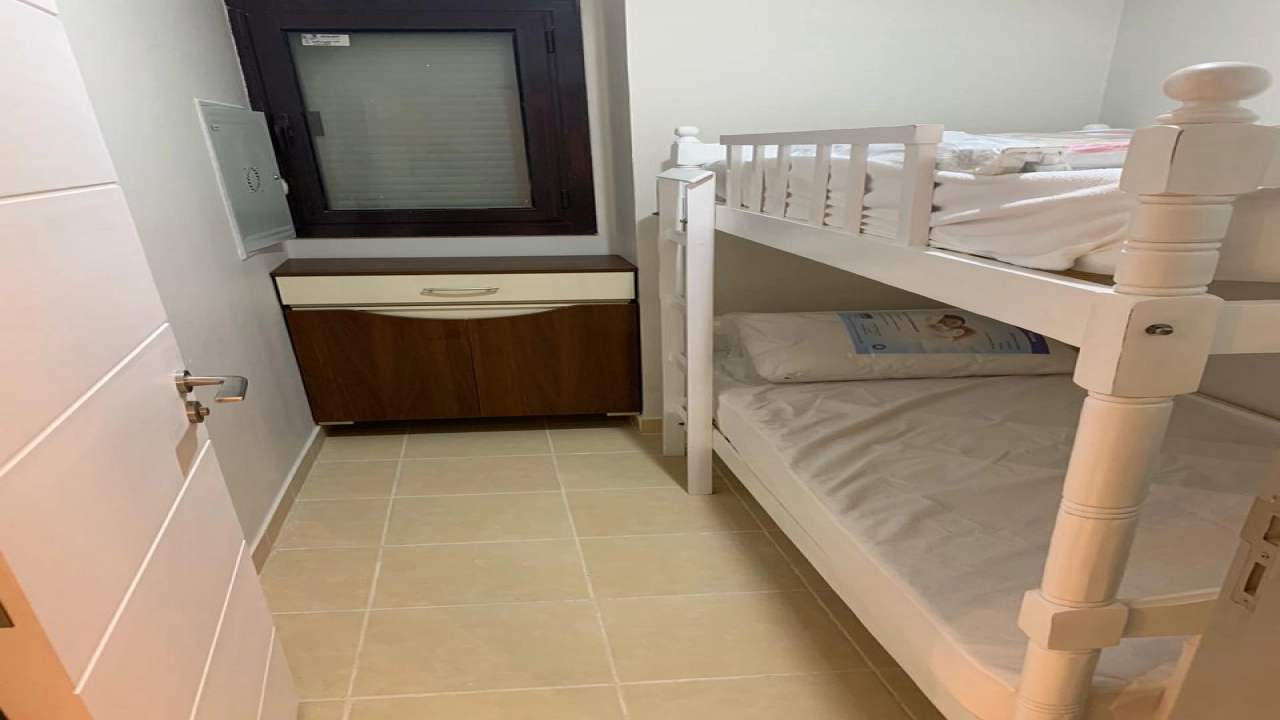 شالية للايجار 3 غرف بالساحل الشمالي بقرية مراسي (بلانكا)