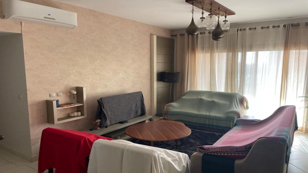 شالية 3 غرف للأيجار بالساحل الشمالي بقرية مراسي(فيردي)