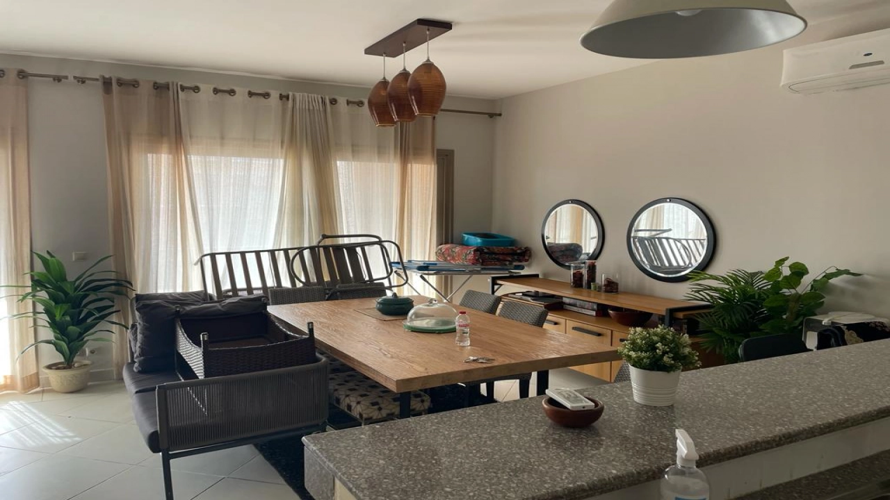 شالية 3 غرف للأيجار بالساحل الشمالي بقرية مراسي(فيردي)