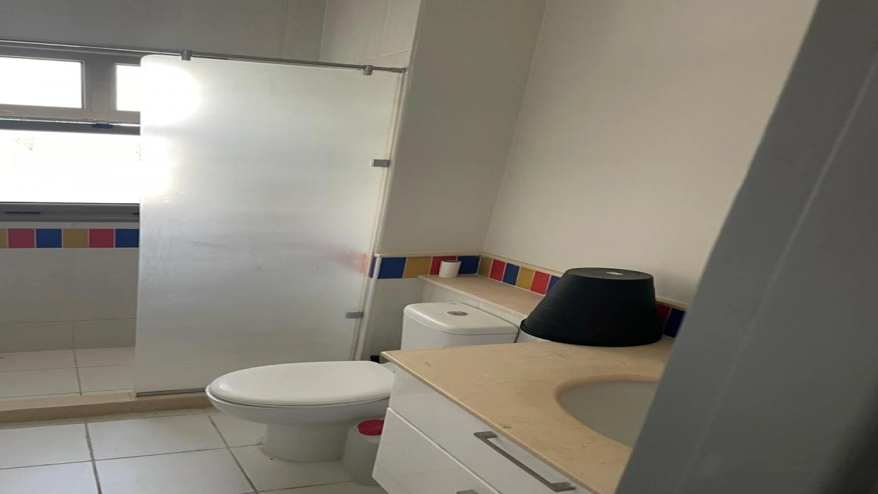 شالية 3 غرف للأيجار بالساحل الشمالي بقرية مراسي(فيردي)