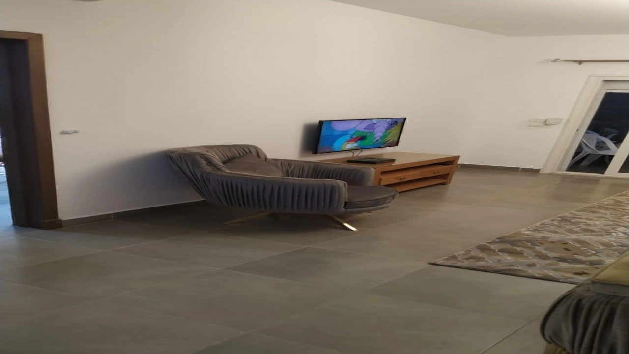 شاليه للإيجار في قرية امواج سيدي عبد الرحمن الساحل الشمالي 3 غرف نوم