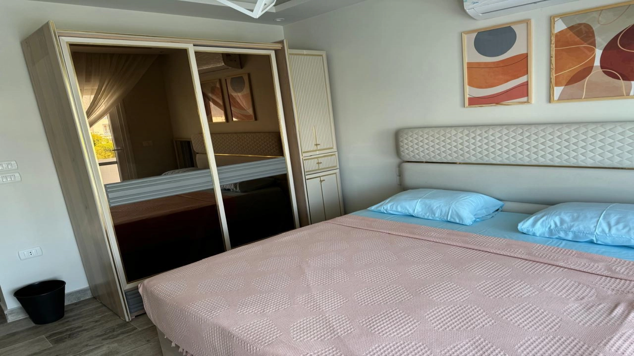 فيلا 5 غرف بالساحل الشمالي قرية