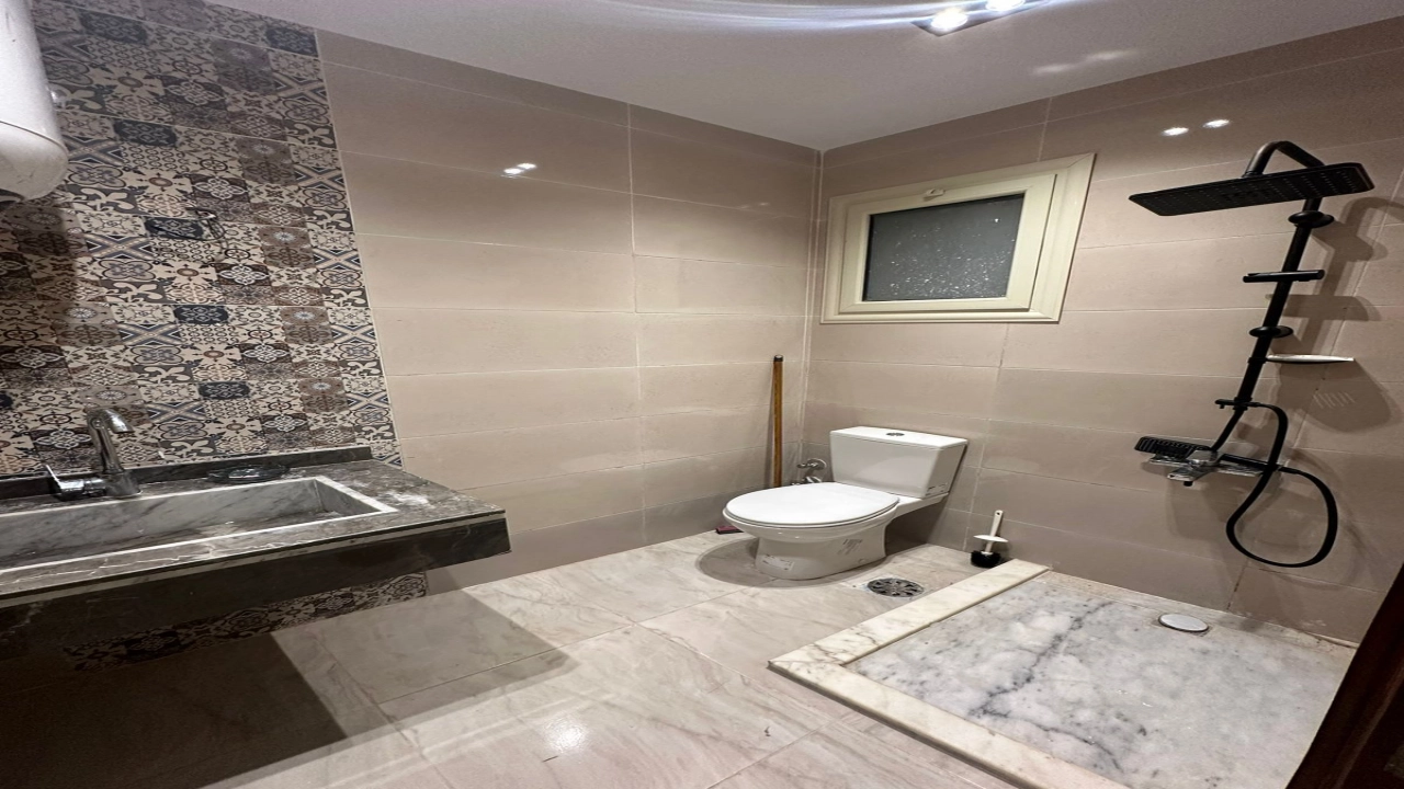 شالية للبيع فى مارينا الساحل الشمالى