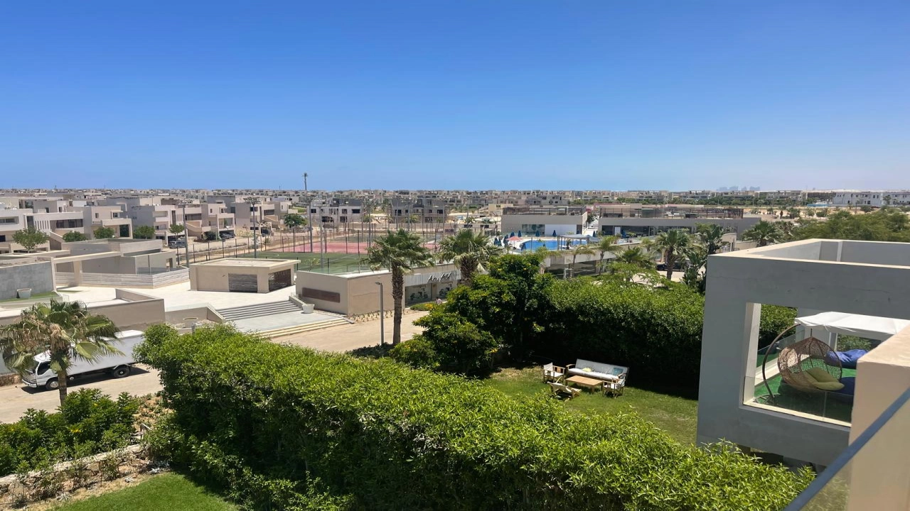 شالية للإيجار في قرية هاسيندا الساحل الشمالي 3 غرف نوم