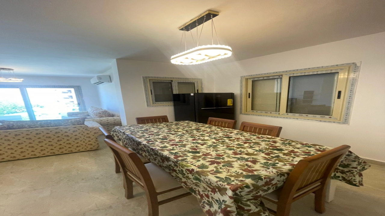 فيلا لبيع الساحل الشمالي