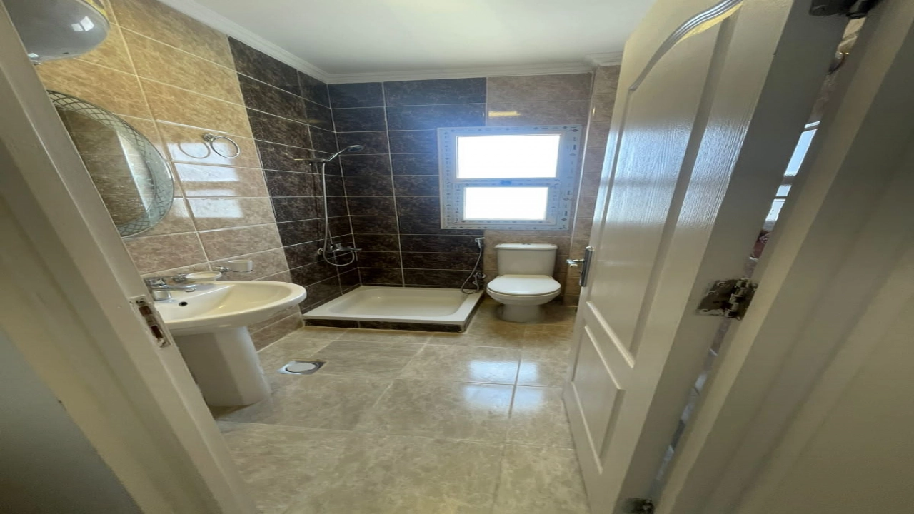 فيلا لبيع الساحل الشمالي