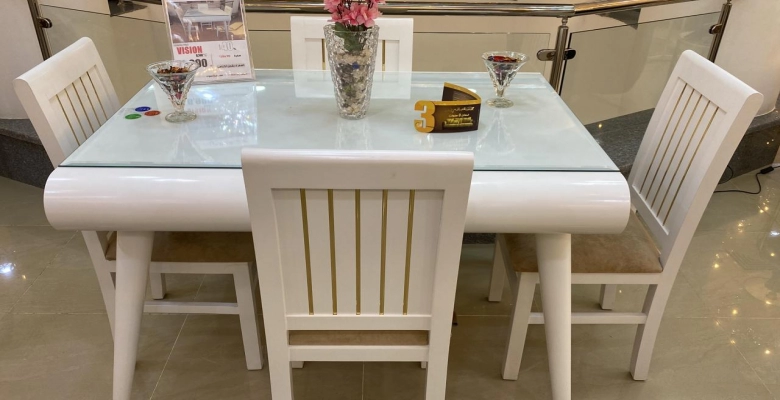 مكتب للايحار في مارينا