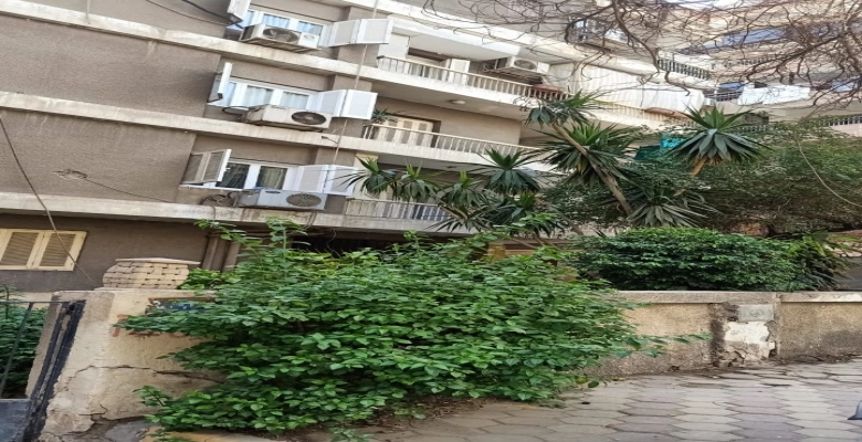 شقة للايجارفى المهندسين    شارع الفلاح متفرع  من شارع شهاب