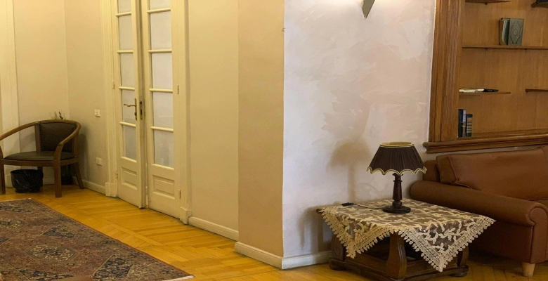 شقة للايجار بالزمالك تصلح سكنى او مكتب ادارى