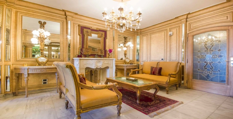 شقة فاخرة للبيع بالجبلاية بحى الزمالك