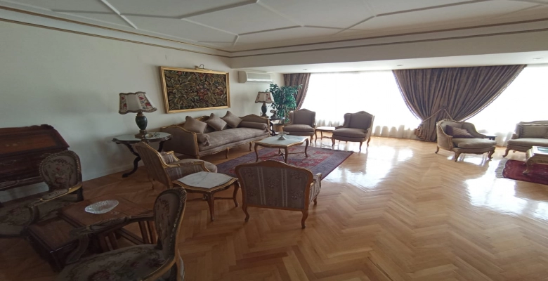 شقه للايجار في عبد المنعم رياض بالجيزه   Apartment for rent at 18 Abdel Moneim Riad Street, Giza