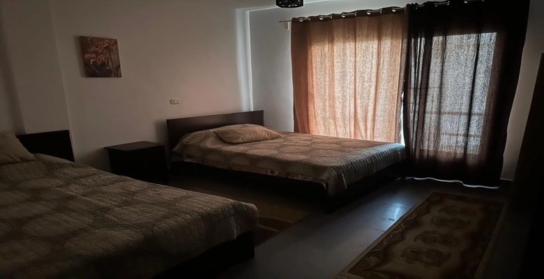 شالية للإيجار في قرية امواج الساحل الشمالي Chalet for rent in Amwaj North Coast Village