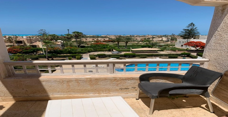 شقه دوبليكس 3 مستويات في عماره 300م من البحر