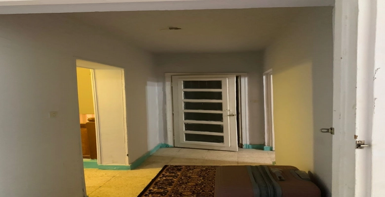 شقه دوبليكس 3 مستويات في عماره 300م من البحر