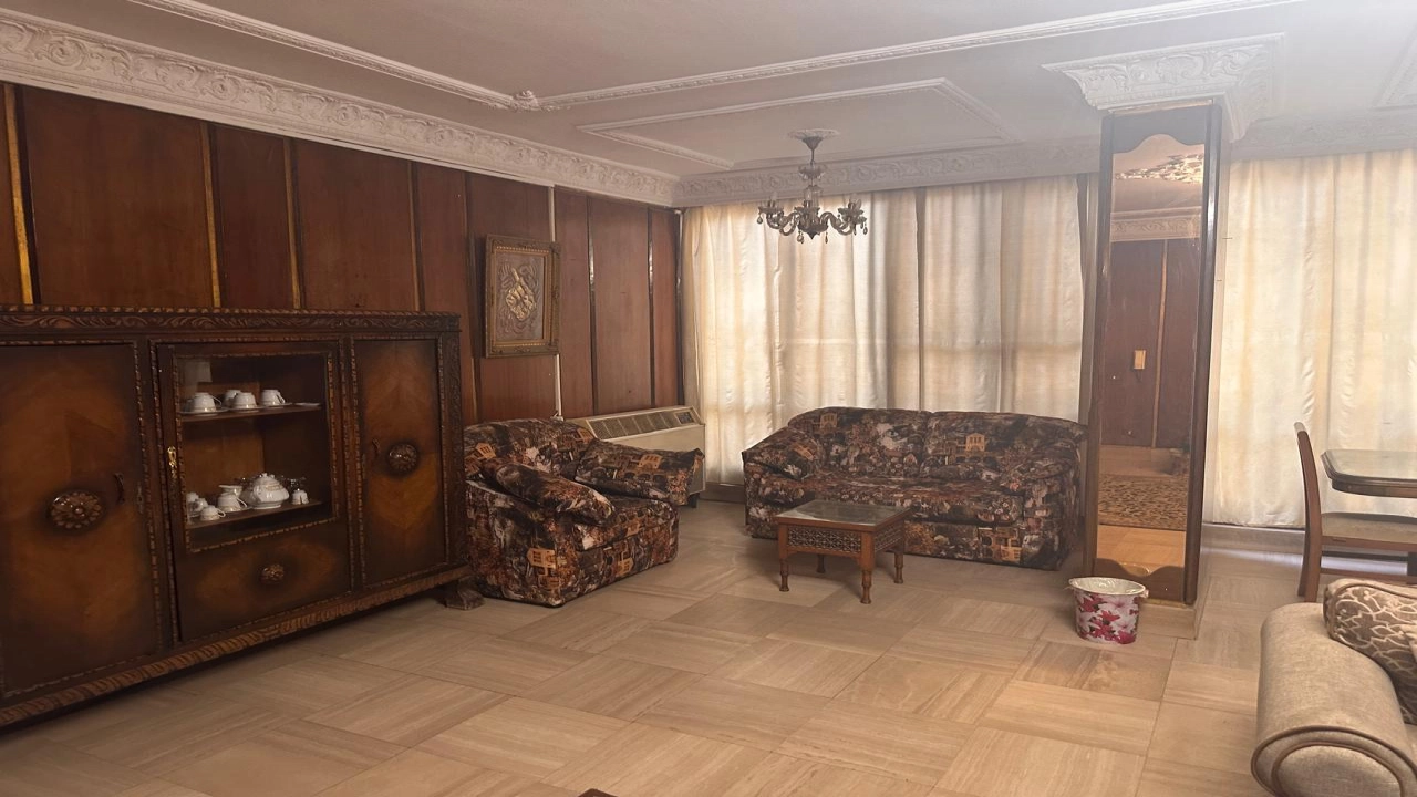 شقه للايجار في شارع الجزيره بالزمالك