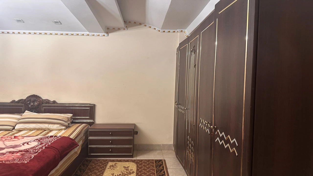 شقه للايجار في شارع الجزيره بالزمالك