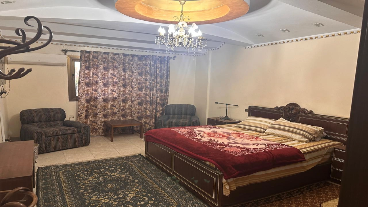 شقه للايجار في شارع الجزيره بالزمالك