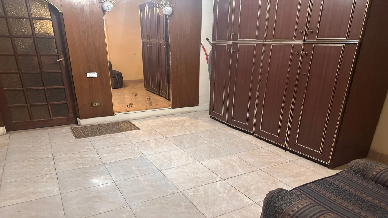 شقه للايجار في شارع الجزيره بالزمالك