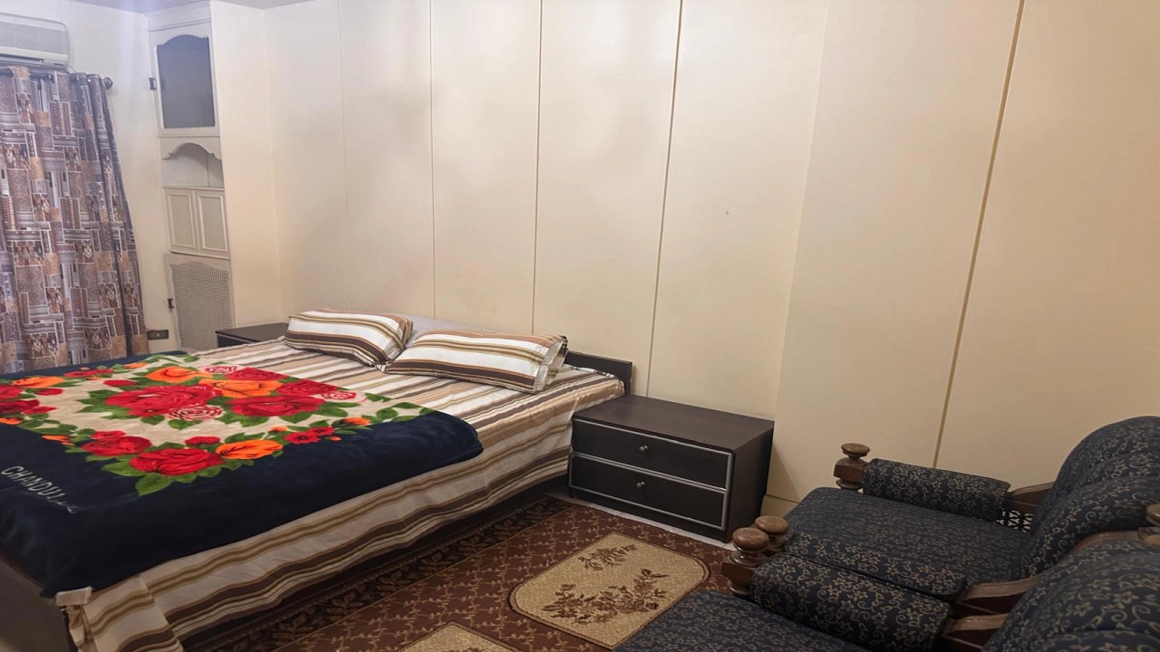 شقه للايجار في شارع الجزيره بالزمالك