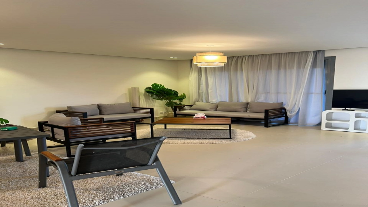 فيلا للايجار فى مراسي (الساحل الشمالى ) , Villa for rent in Marassi (North Coast)