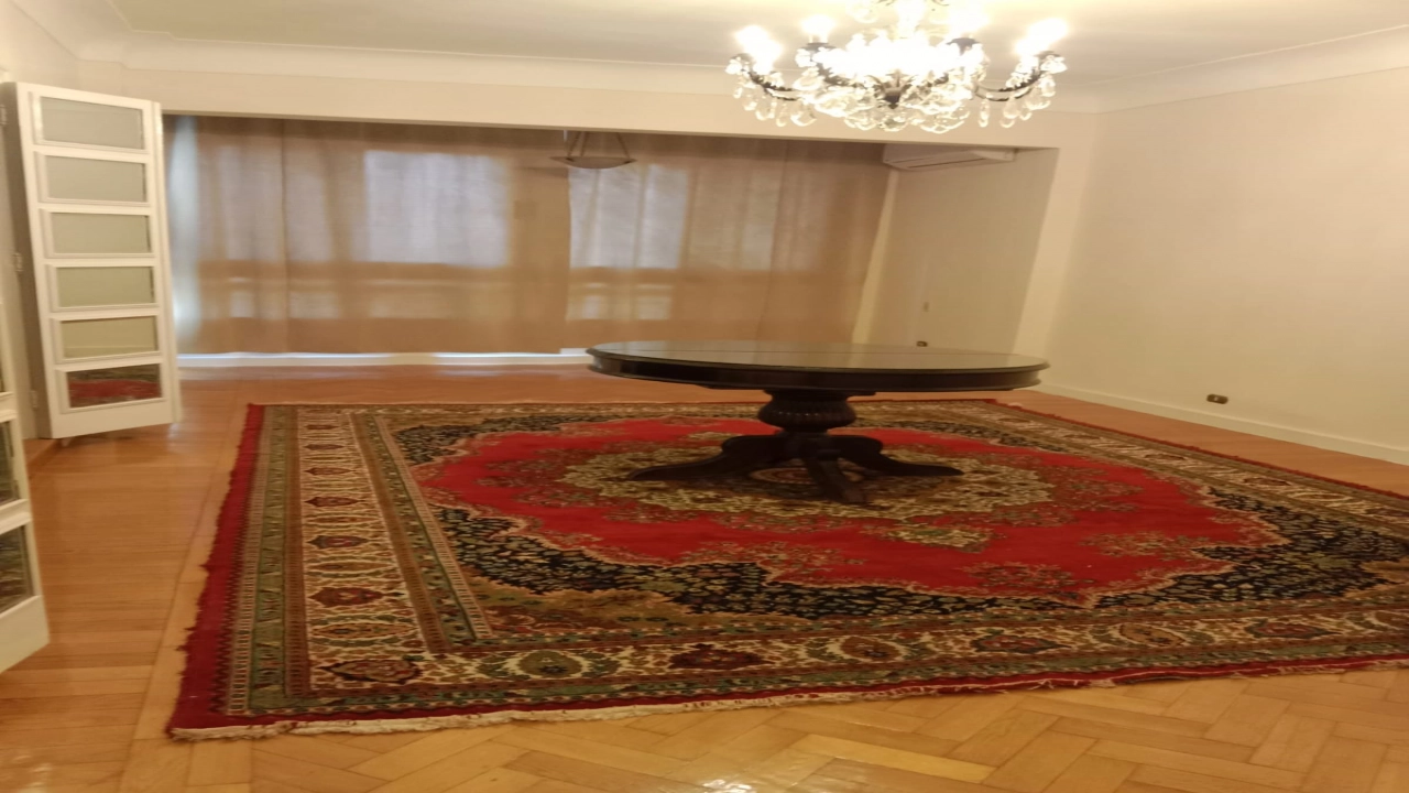 شقه للايجار دوبلكس فى الزمالك تطل علي النيل