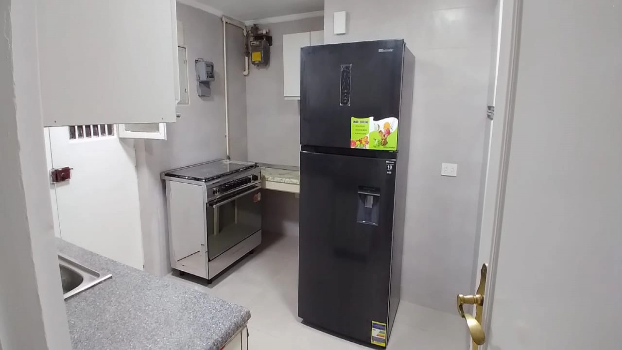 شقه للايجار في الزمالك بالقرب من  سفاره ليبيا