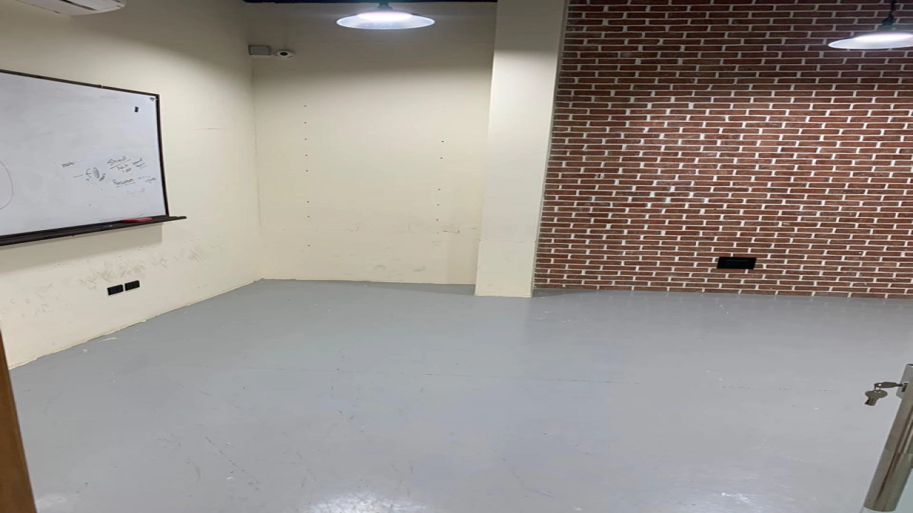 مكتب اداري 237م للبيع في الشيخ زايد