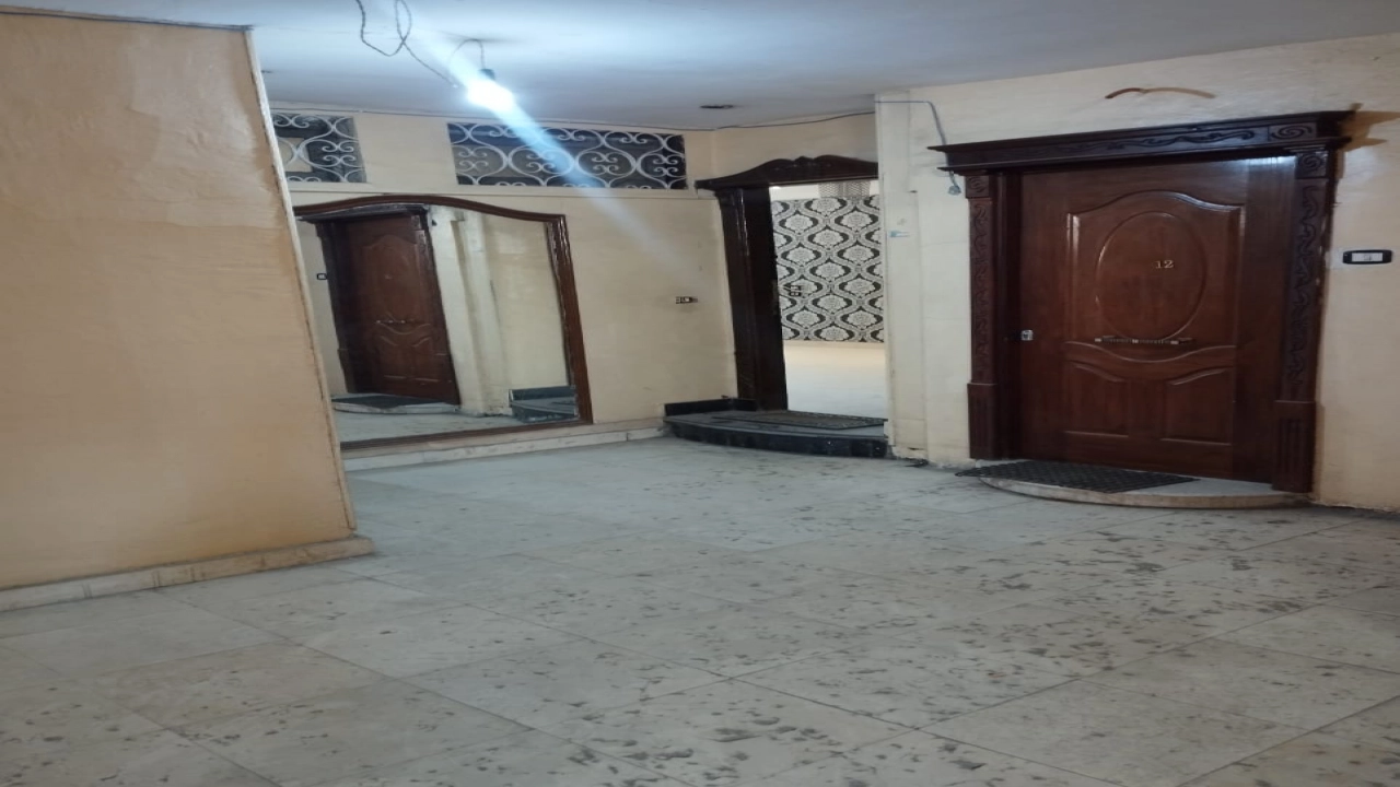 شقه للايجار في 3 شارع البطل في المهندسين