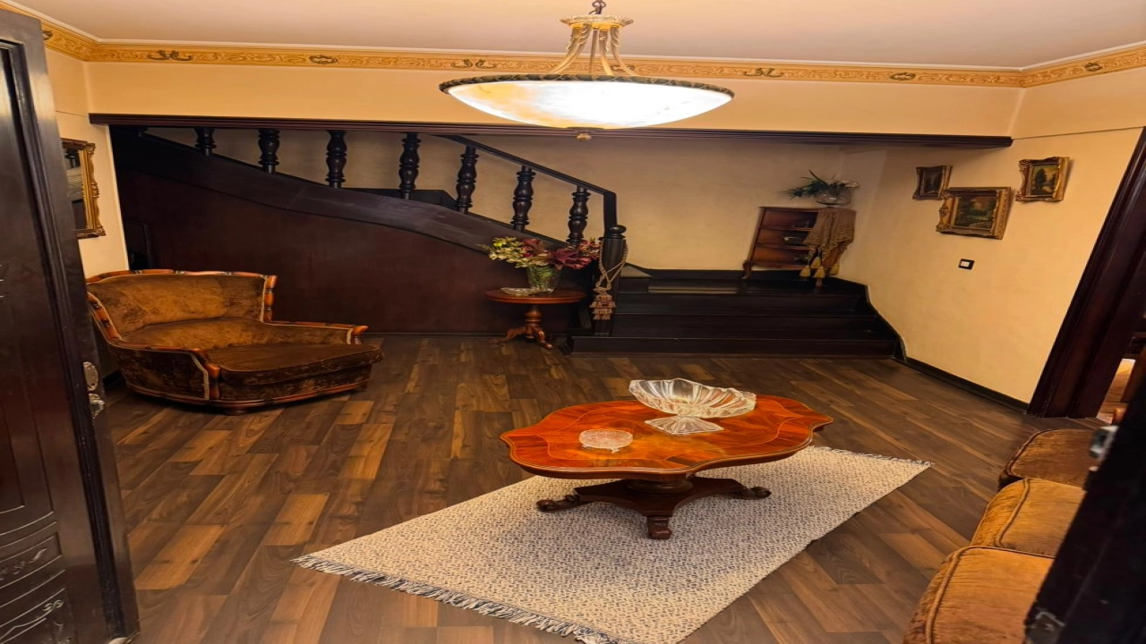 شقة للبيع في ارقي مناطق المهندسين علي الشارع الرئيسي