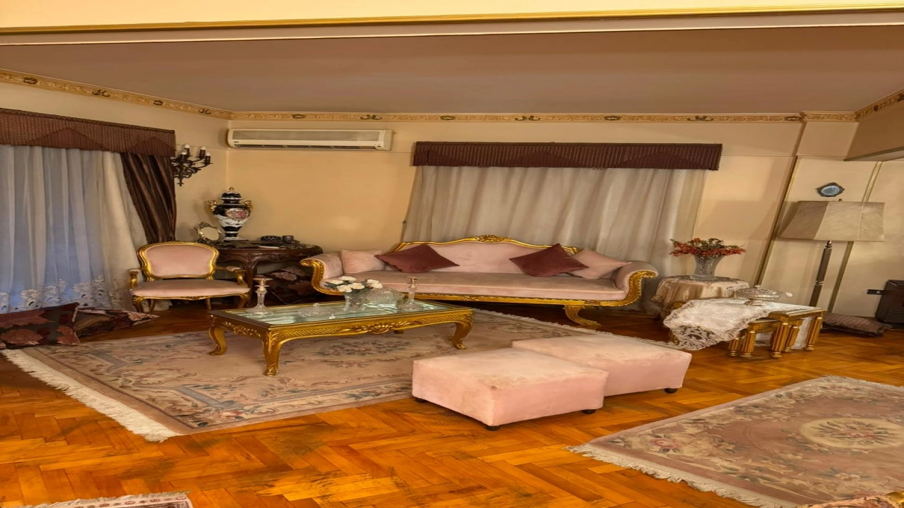 شقة للبيع في ارقي مناطق المهندسين علي الشارع الرئيسي