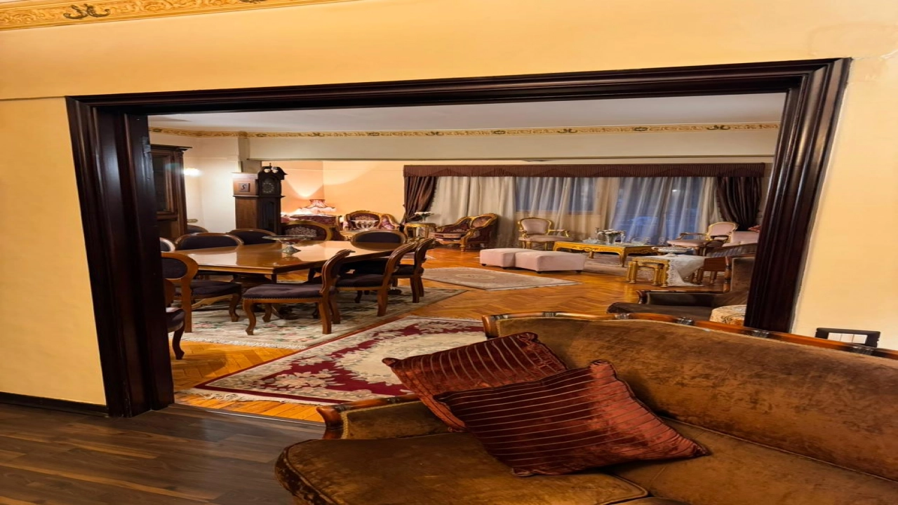 شقة للبيع في ارقي مناطق المهندسين علي الشارع الرئيسي