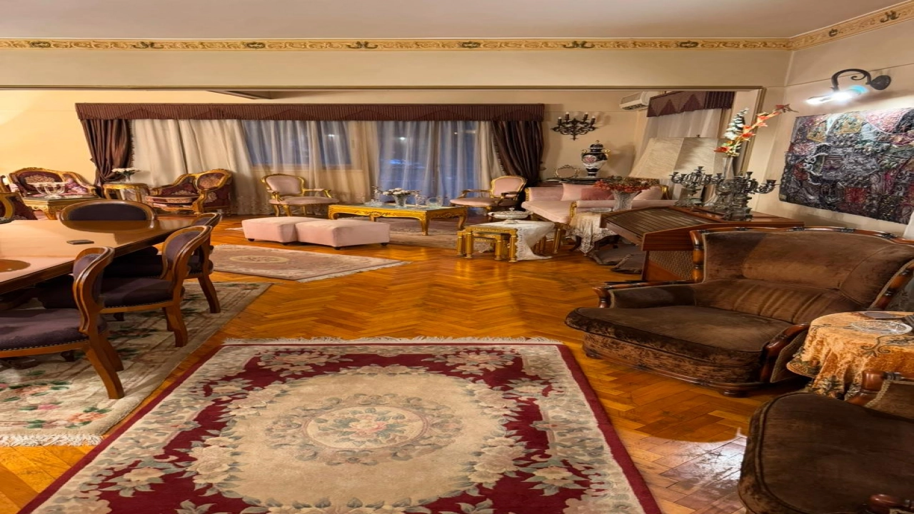 شقة للبيع في ارقي مناطق المهندسين علي الشارع الرئيسي